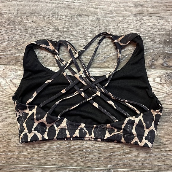 Onzie sports/yoga bra worn once size S/M - Picture 2 of 2